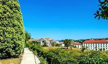 Solar Da Cerca Do Mosteiro Alcobaça